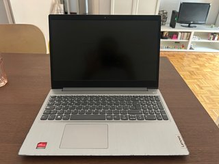 Lenovo IdeaPad 3 Ryzen 5 8GB RAM 512GB SSD