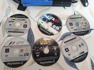 Lote PlayStation 2 con juegos