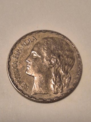 3 Monedas República Española 1937 (1 pts y 50 cts)