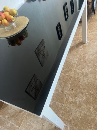 Mesa de Comedor Blanca y Negra