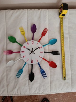 Reloj de Pared con Cubiertos de Colores