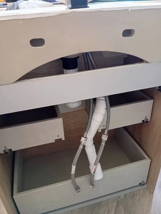 Mueble de baño lavabo madera y cerámica
