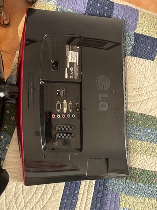 TV LG Roja
