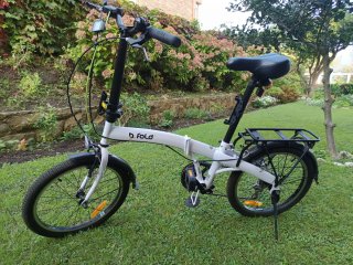 Bicicleta plegable blanca marca b-fold