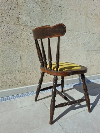 Silla Vintage de Madera