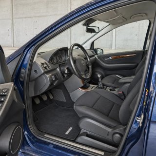 MERCEDES CLASE A 200 CDI *MANTENIMIENTO COMPLETO*