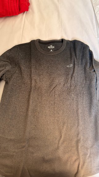 Jersey Hollister Gris Talla M
