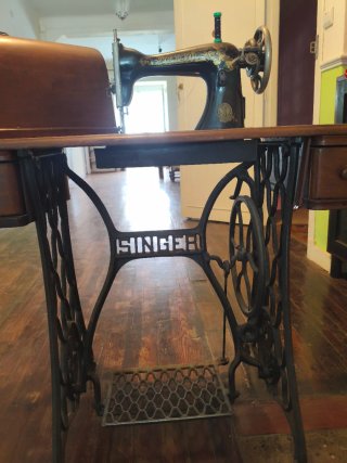 Máquina de coser Singer antigua