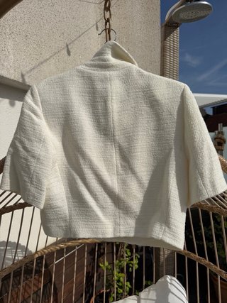 Chaqueta Zara corta botones dorados