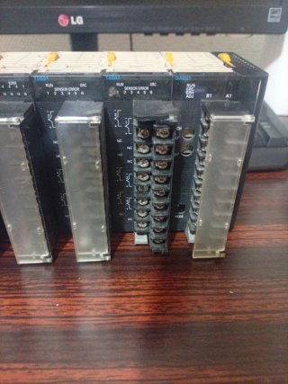 Autómata Omron CJ2M CPU11