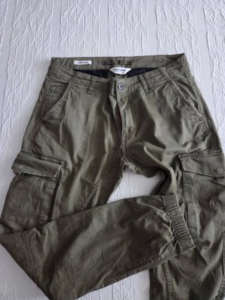 Pantalón cargo verde jack jones