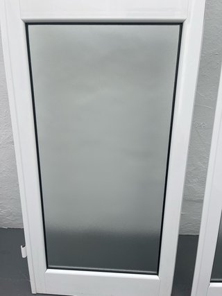 Puerta de Aluminio con Arco Superior Desmontable