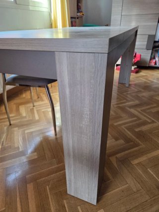 Mesa de Salón de Madera