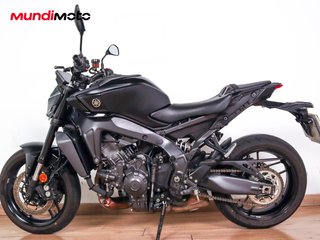 YAMAHA MT 09