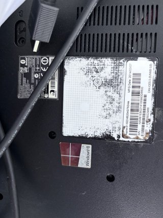 Portátil Acer Aspire E1-522