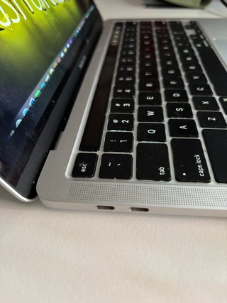 MacBook Pro 13" 2020 i5/8GB/256GB - Fallo pantalla