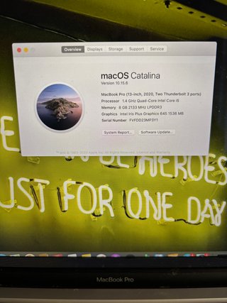 MacBook Pro 13" 2020 i5/8GB/256GB - Fallo pantalla