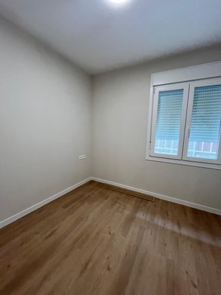 PISO EN VENTA EN C/ ESTATUT