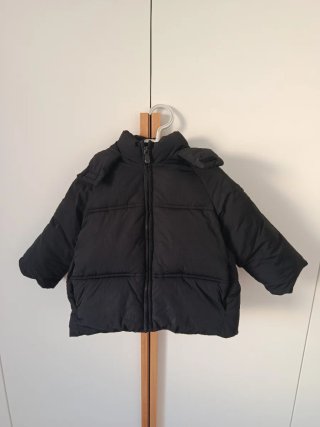 Abrigo Zara infantil unisex negro