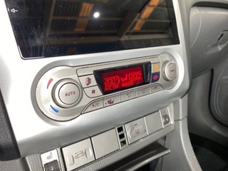 FORD Focus 2.0 TDCi CC Titanium