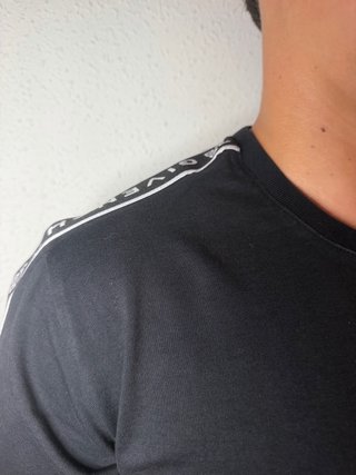 Camiseta Givenchy Negra Logo Tape Manga Corta