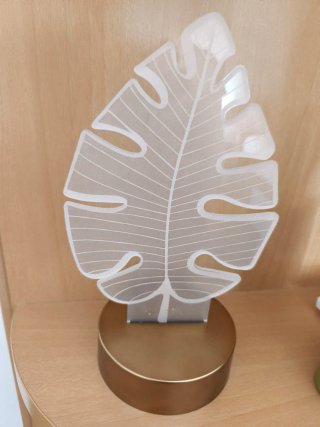 Lámpara de Mesa con Diseño de Hoja