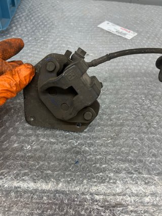 Pinza y Bomba de Freno Delantera
