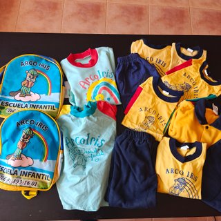 Lote Ropa y Mochilas Escuela Infantil Arco Iris