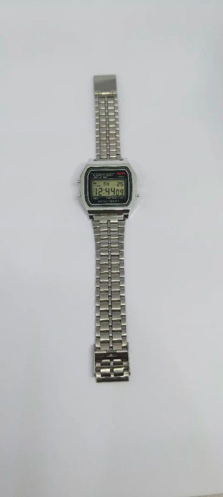 Reloj Elegante Estilo Casio Plateado