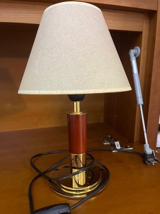 Lamparita de mesa clásica