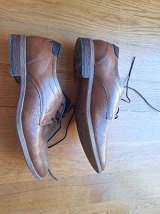 Zapatos B.BLAKE Marrones Talla 42