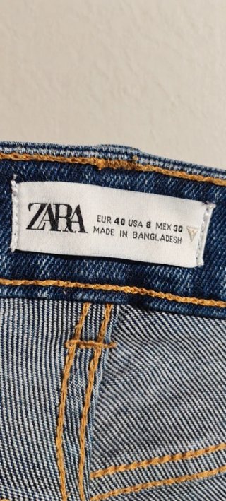 Pantalón vaquero Zara pitillo tiro alto