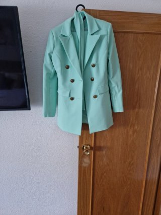 Traje de Mujer Turquesa
