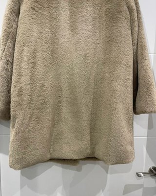 Abrigo peluche Zara beige