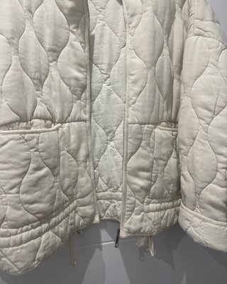Chaqueta Zara acolchada impermeable beige