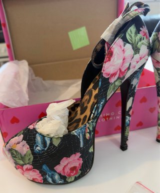 Zapatos de tacón Iron Fist Nuevos