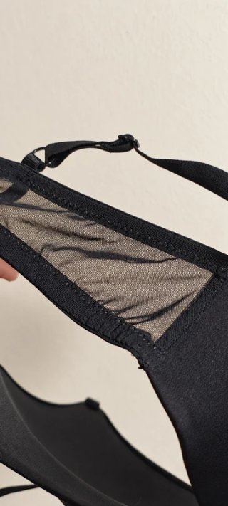 Dos sujetadores sin aros H&M 85B