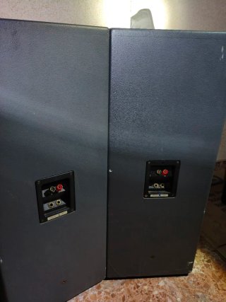 Altavoces Profesionales. 300W nominal
