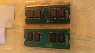 2 Módulos RAM Crucial 4GB DDR4 2400MHz