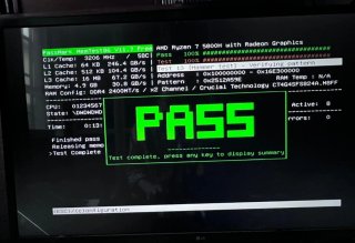 2 Módulos RAM Crucial 4GB DDR4 2400MHz