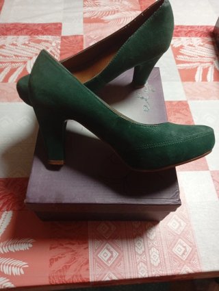 Zapatos de tacón verde