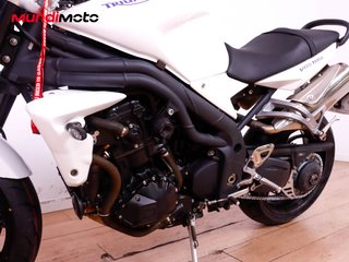 TRIUMPH SPEED TRIPLE 1050