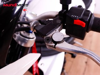 TRIUMPH SPEED TRIPLE 1050