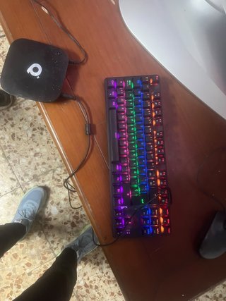 Teclado Mecánico Gaming Compacto