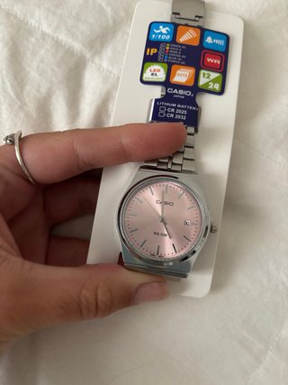 Reloj Casio Rosa y Plateado
