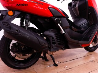 YAMAHA NMAX