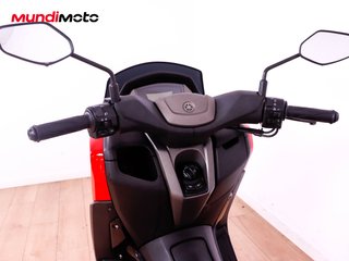 YAMAHA NMAX