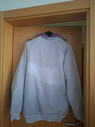 Sudadera Nike reversible morada y blanca
