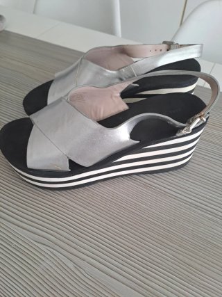 Sandalias Zara Plata y Negro Talla 37