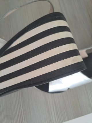 Sandalias Zara Plata y Negro Talla 37